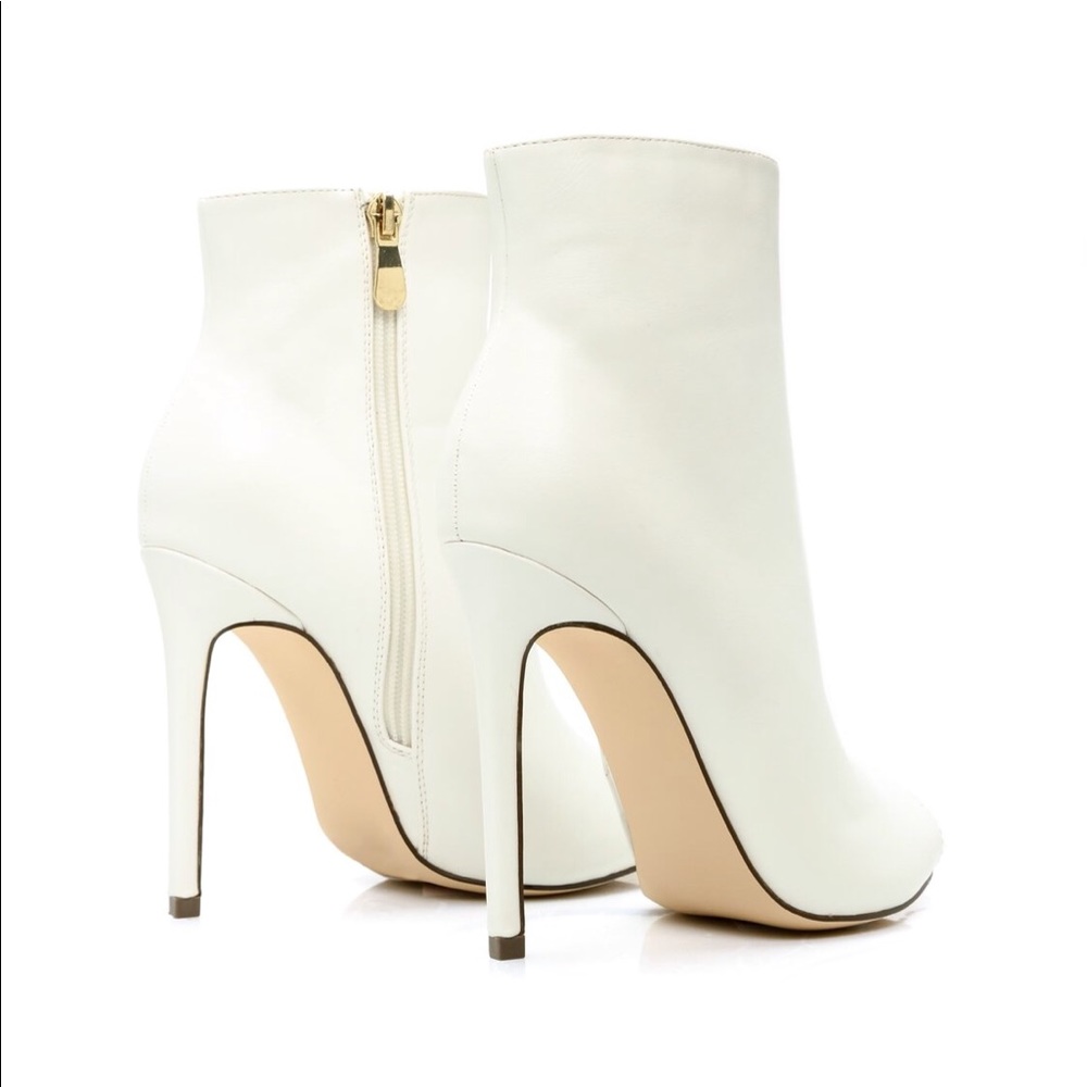 SOLD*** Fashion Nova New Boots - Never Worn!